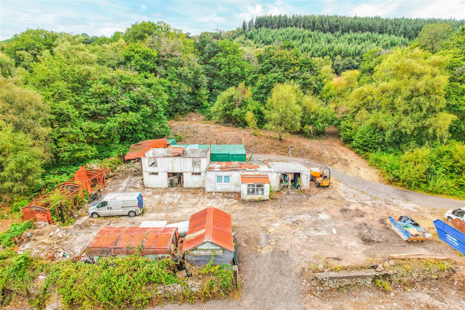 1, Landraw Road Pontypridd CF37 1EU